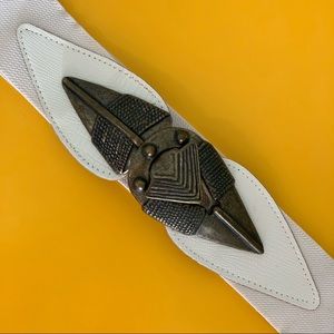 VINTAGE VTG 1980’s Ivory Elastic Belt w/ Buckle